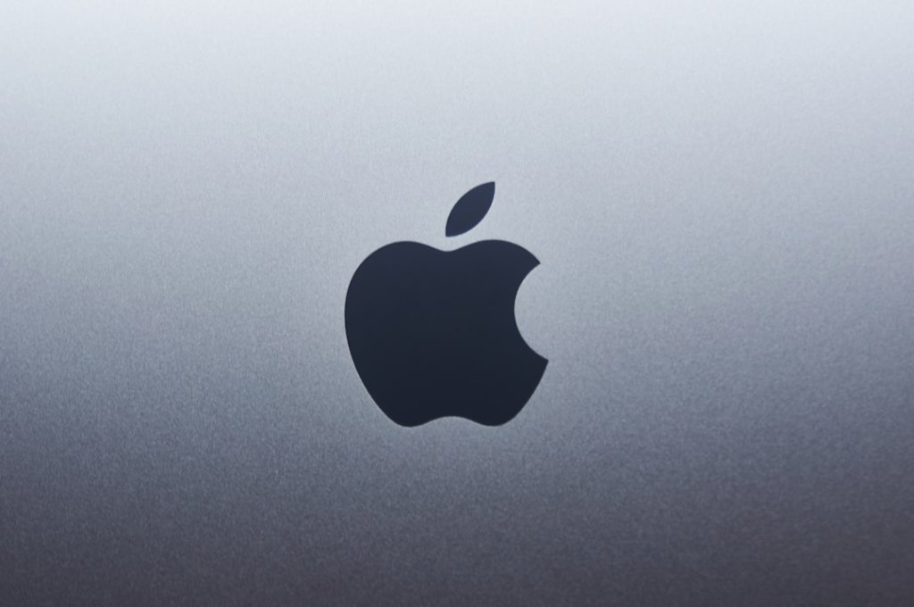 Veranstaltungsbühne als Symbolbild für Apples bevorstehende WWDC-Keynote 2026.