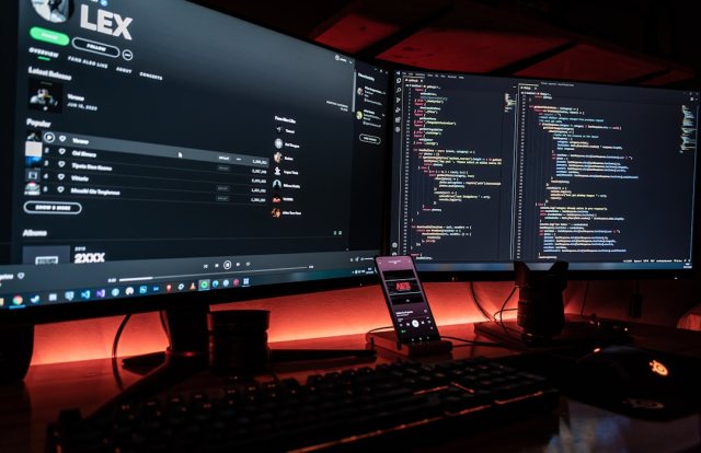 Paketverwaltung mit apt und dpkg auf einem Linux-Server-Terminal