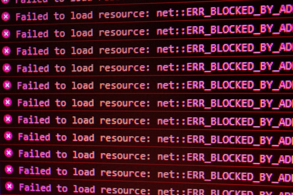 Pi-hole als netzwerkweiter Werbe- und Tracker-Blocker per Docker auf einem Linux-Server