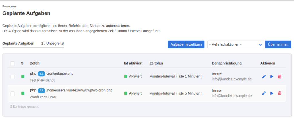 KeyHelp-Übersicht Geplante Aufgaben mit zwei aktivierten Einträgen: Test PHP-Skript jede Minute und WordPress-Cron alle 5 Minuten, Benachrichtigung Immer an info@kunde1.example.de
